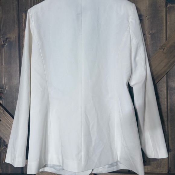 Women's Cream Blazer - Picture 4 of 4
